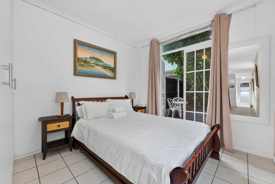1 Bedroom Property for Sale in Rondebosch Village Western Cape